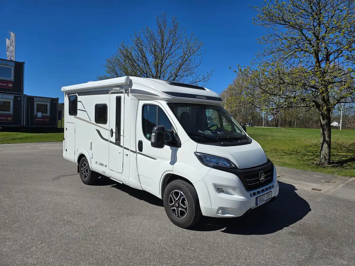 HYMER Exsis-t 374 — Halvintegrerad