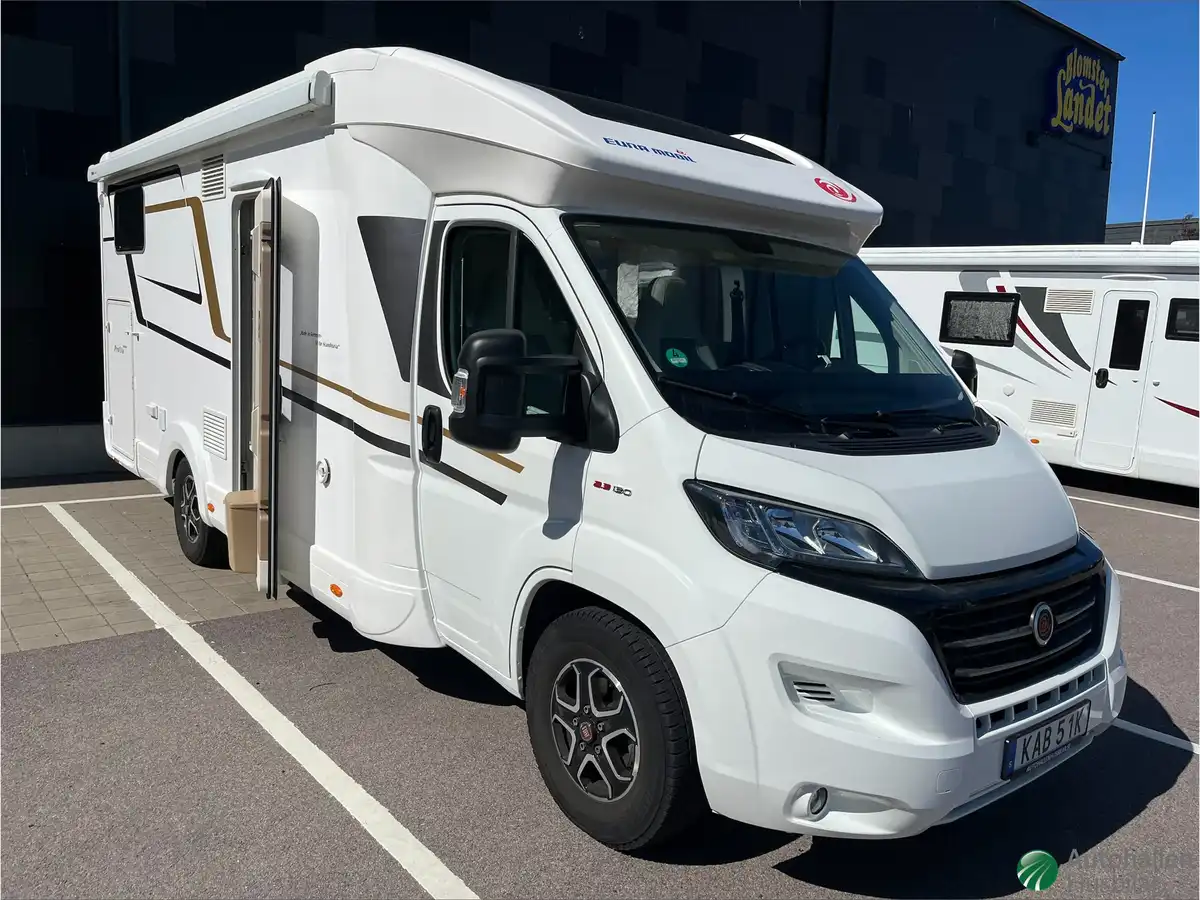 Eura Mobil PT 720 EF — bild 1 av 11