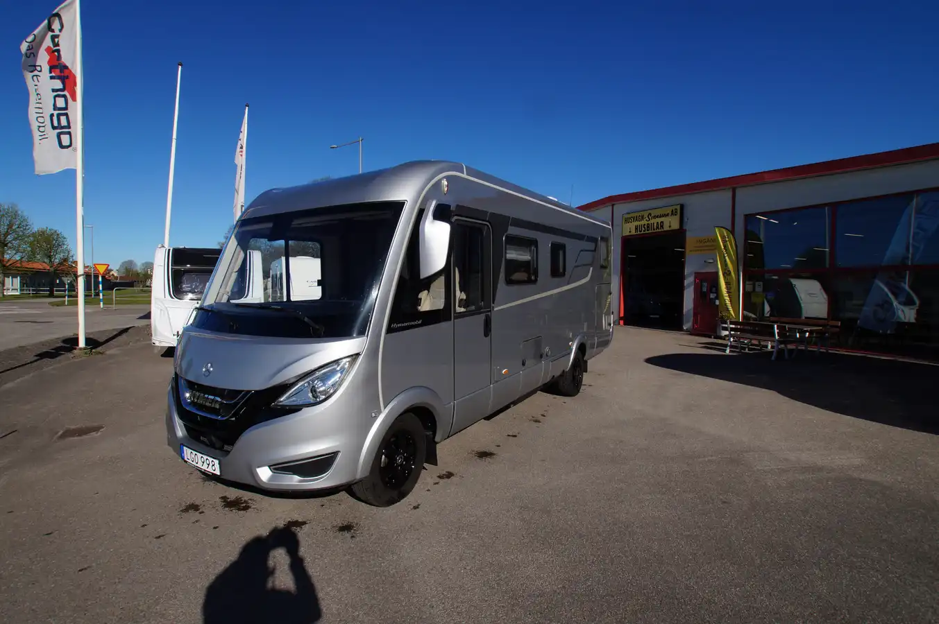 Hymer B680MC — Helintegrerad