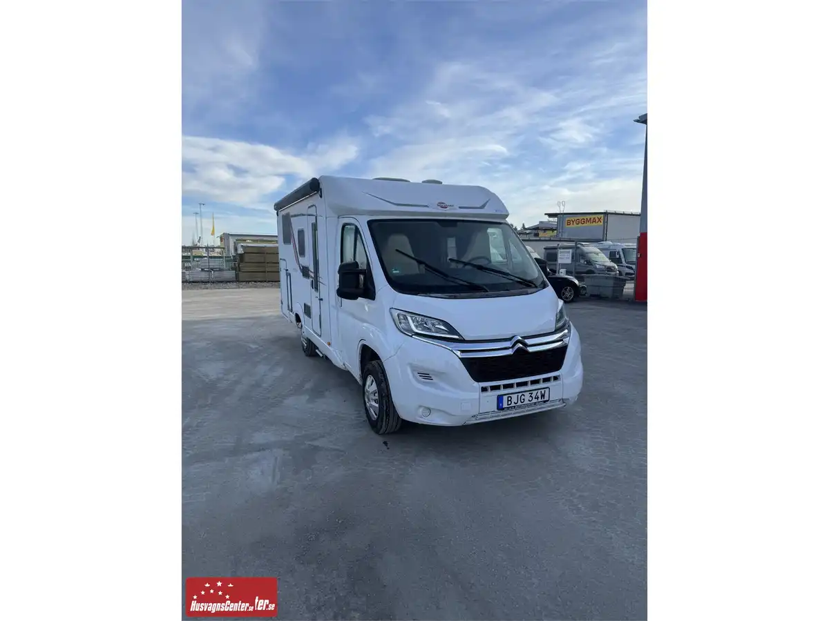 Bürstner t 620 — Halvintegrerad