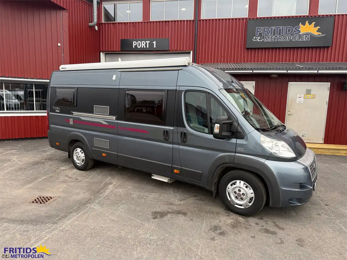 Adria Twin 640 SL — Plåtis