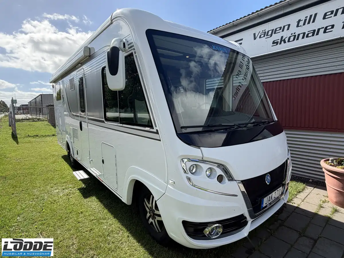 Knaus SUN I 700 LEG — Helintegrerad
