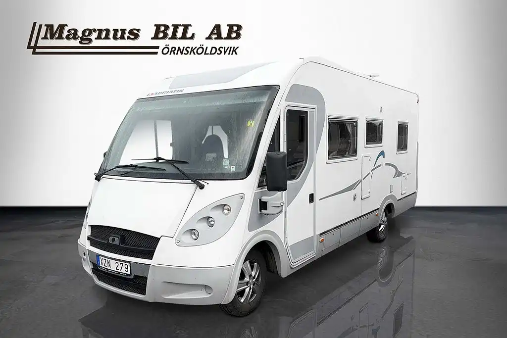 Adria Vision 677 SP — Helintegrerad