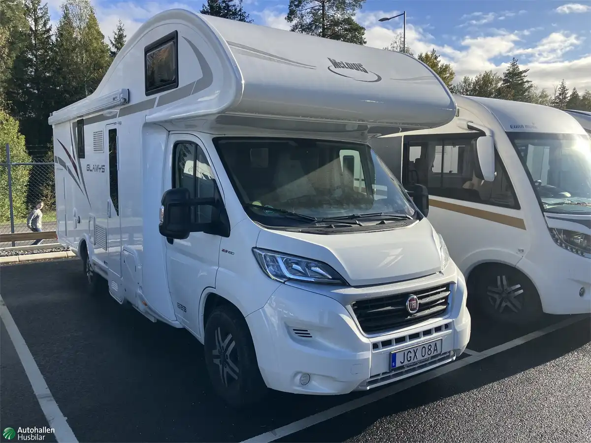 McLouis GLAMYS 823 Våningsängar — Alkov