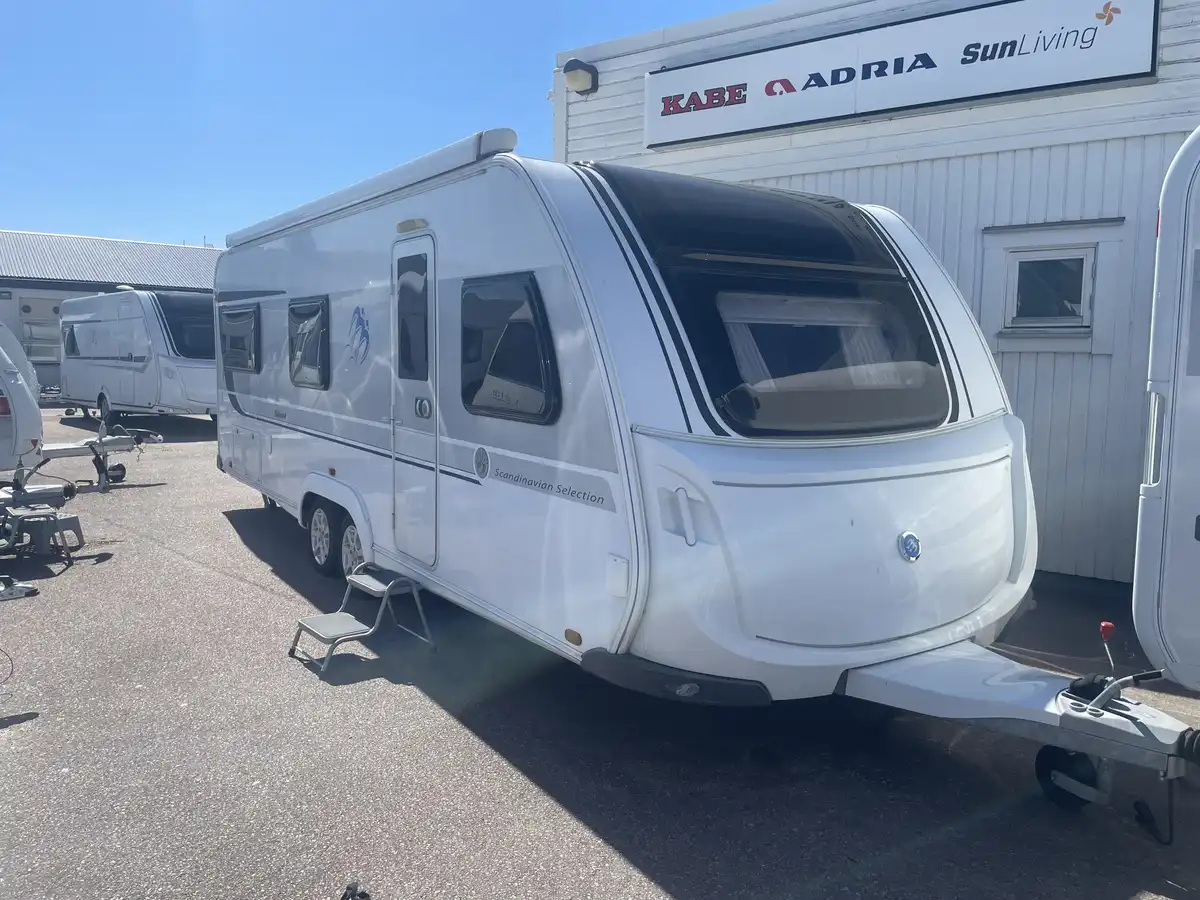 Knaus 650 UDF — Husvagn