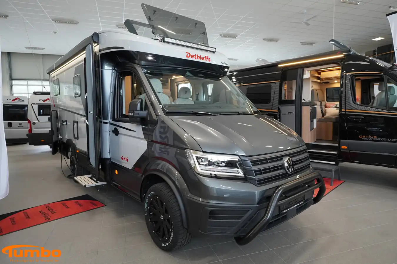 Dethleffs - Globebus Performance 4x4 - T 46 — Halvintegrerad