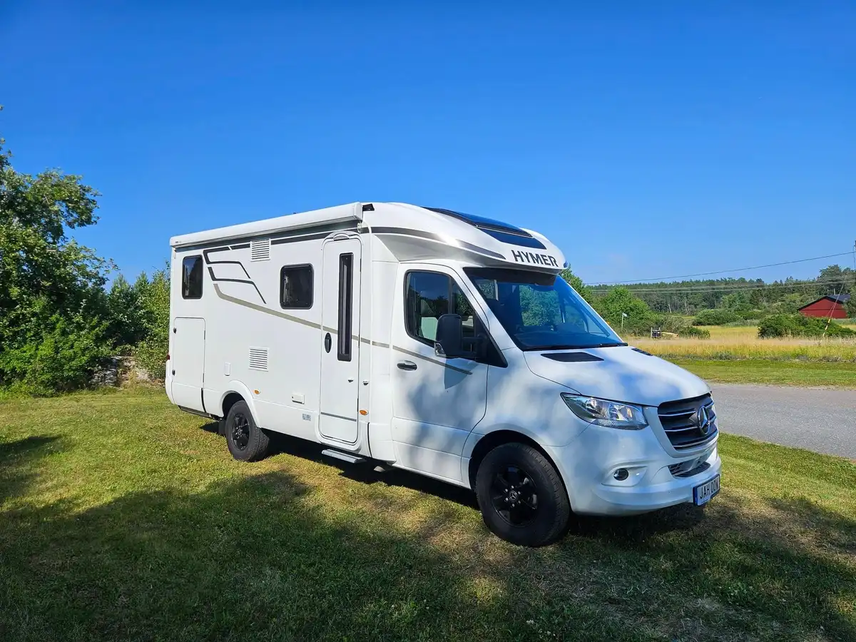 HYMER B-MC T 580 — Halvintegrerad