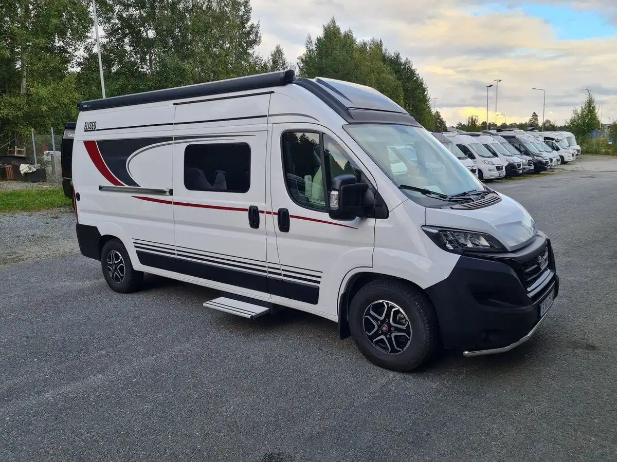 Bürstner Eliseo Active — Plåtis