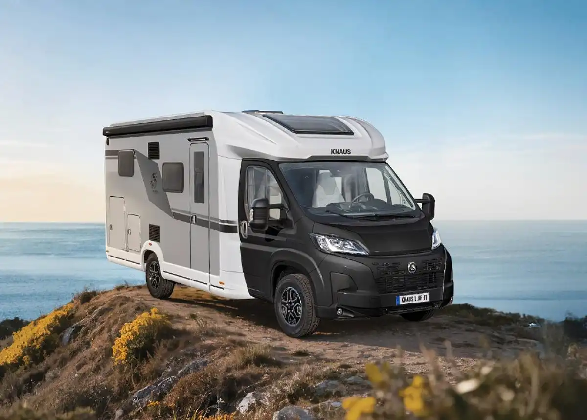 Knaus L!ve Ti BLACK SELECTION 650 MEG — Halvintegrerad