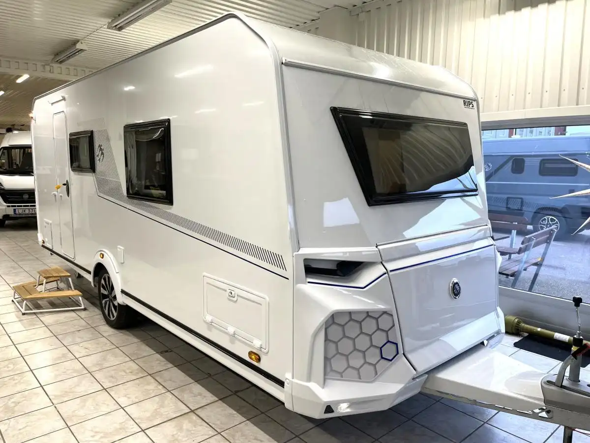 Knaus YASEO 500 DK Demo Vagn — Dubbelsäng