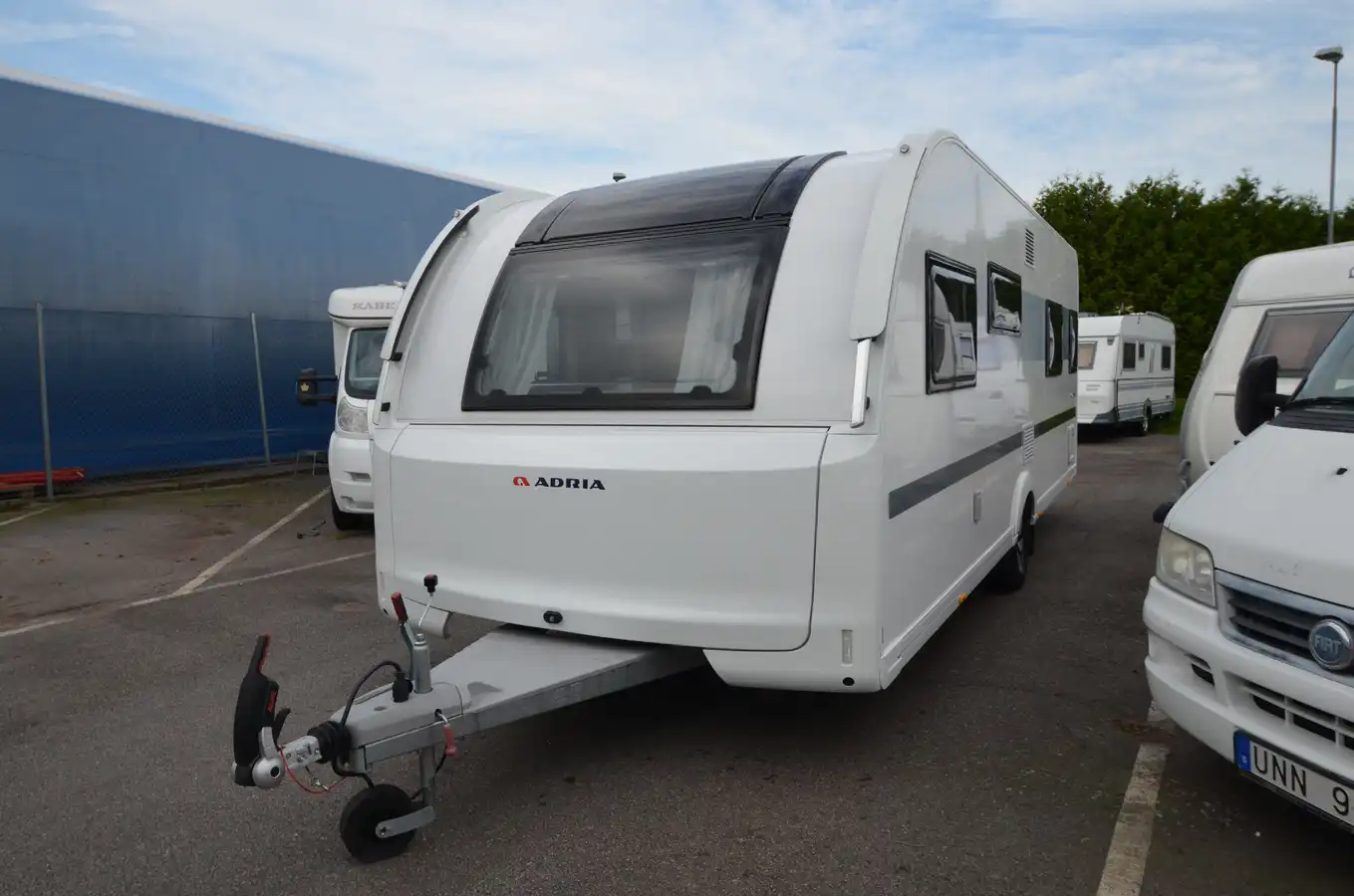 Adria adora 613 ut — Husvagn