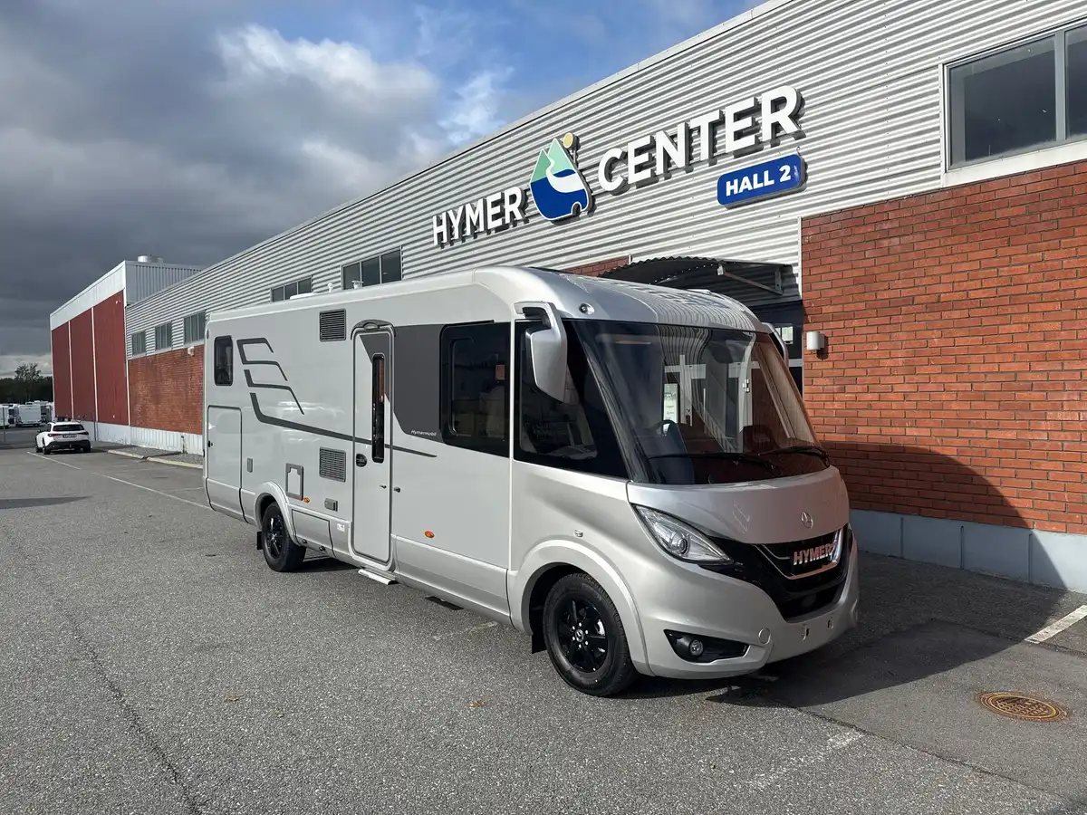 HYMER Masterline I 780 — Helintegrerad