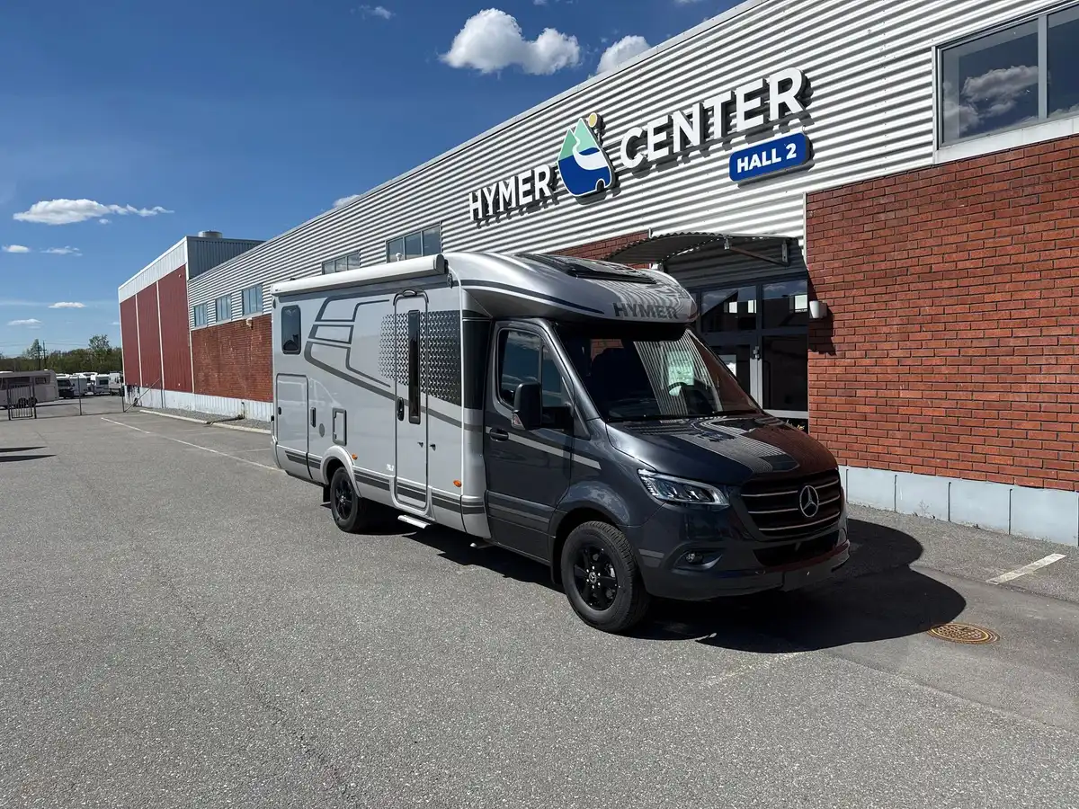 HYMER B-MC T 600 Facelift — Halvintegrerad