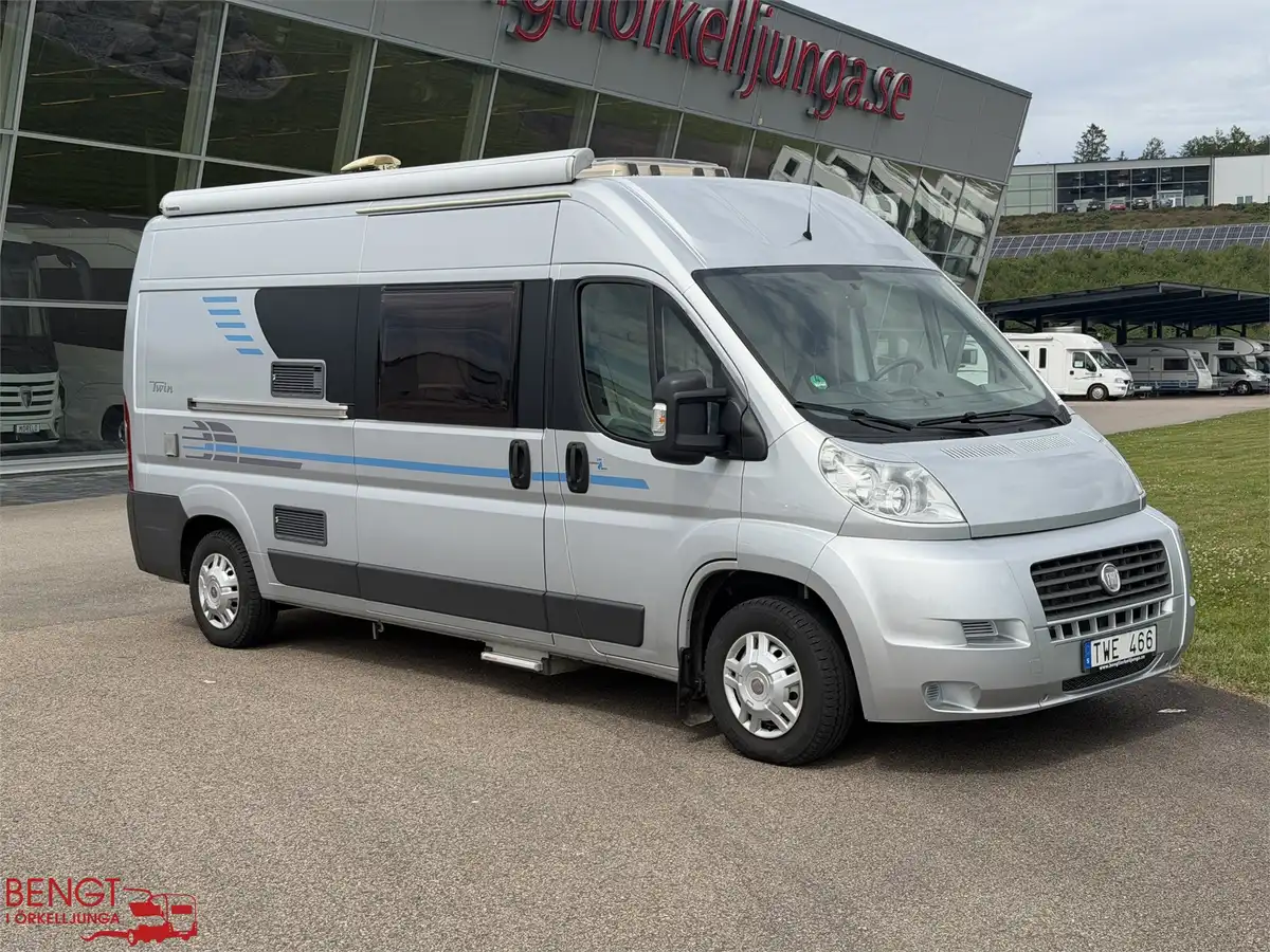 Adria Twin 600 — Plåtis