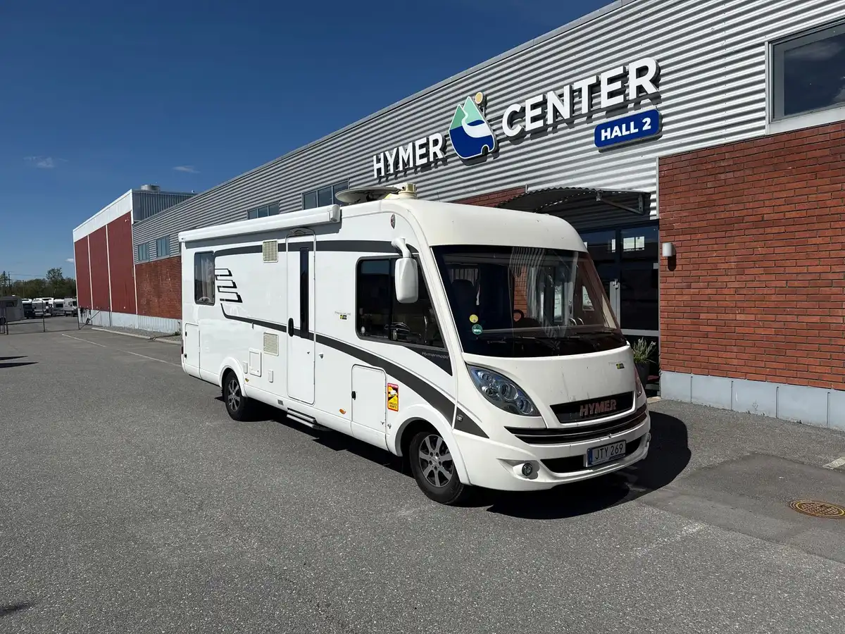 HYMER B 708 PremiumLine — Helintegrerad