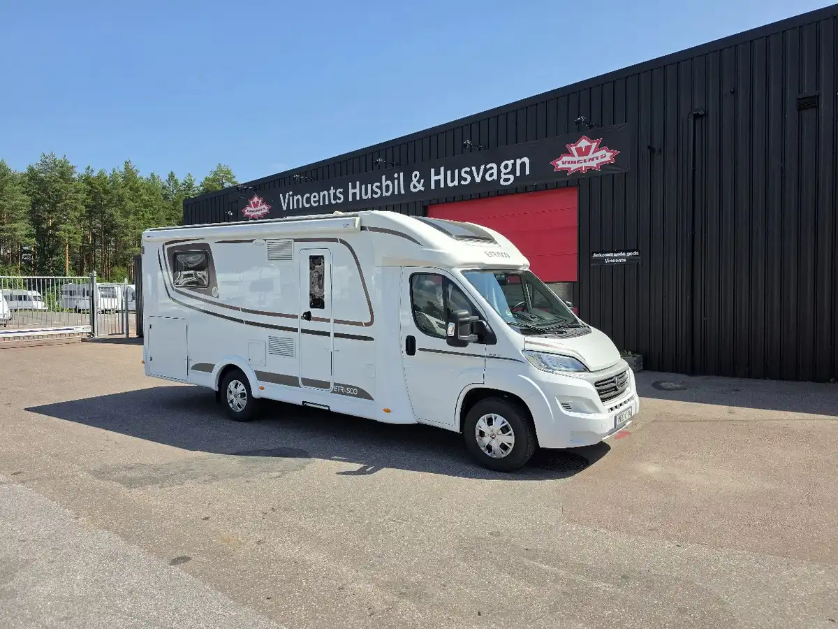 Etrusco-T 7400 QB *Queenbed *Truma-(2021) — Halvintegrerad med taksäng