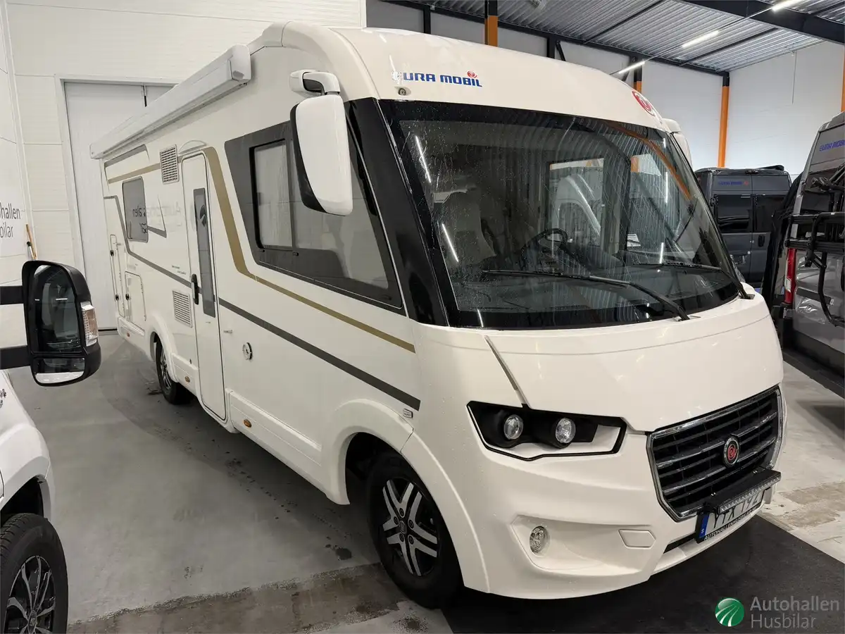 Eura Mobil IL 730 EB — Helintegrerad