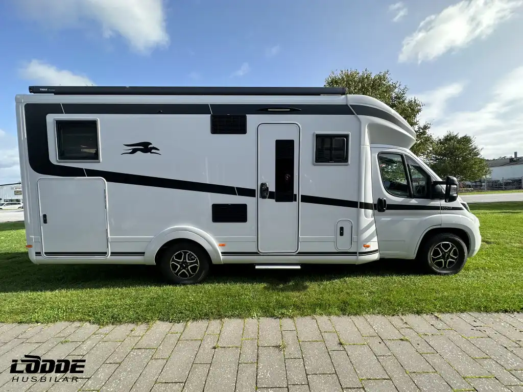 Laika ECOVIP L 4009 DS — Halvintegrerad med taksäng