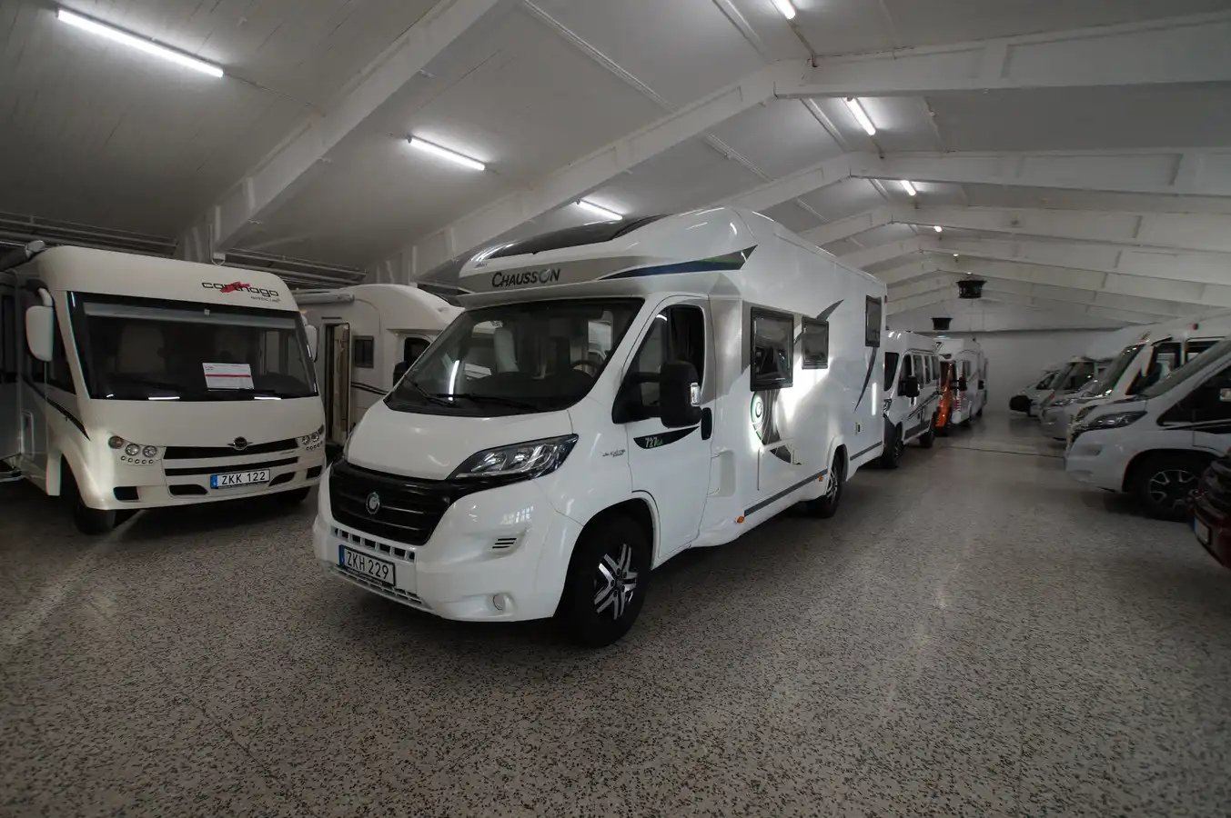 Chausson 727GA SPECIAL EDITION — Halvintegrerad