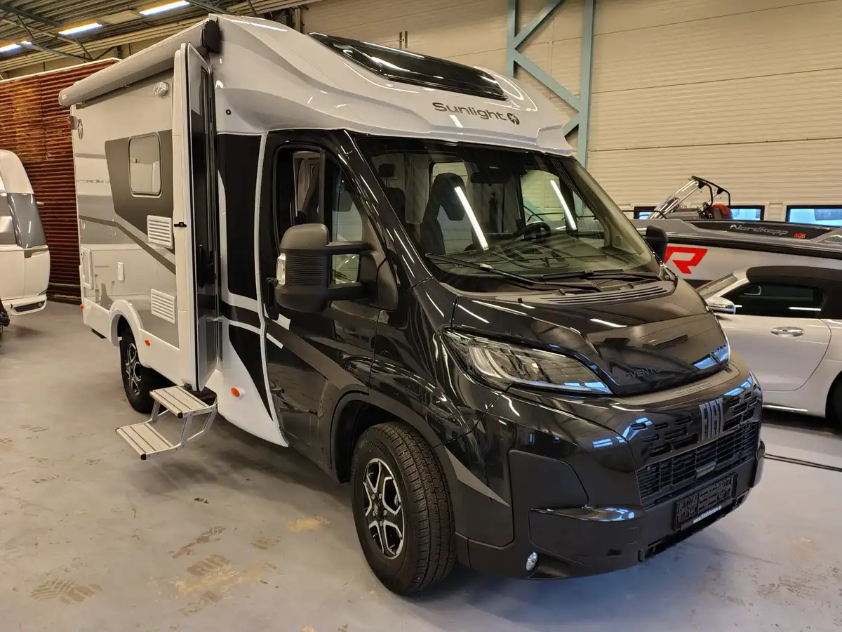 Sunlight T 58 Adventure Edition — Halvintegrerad