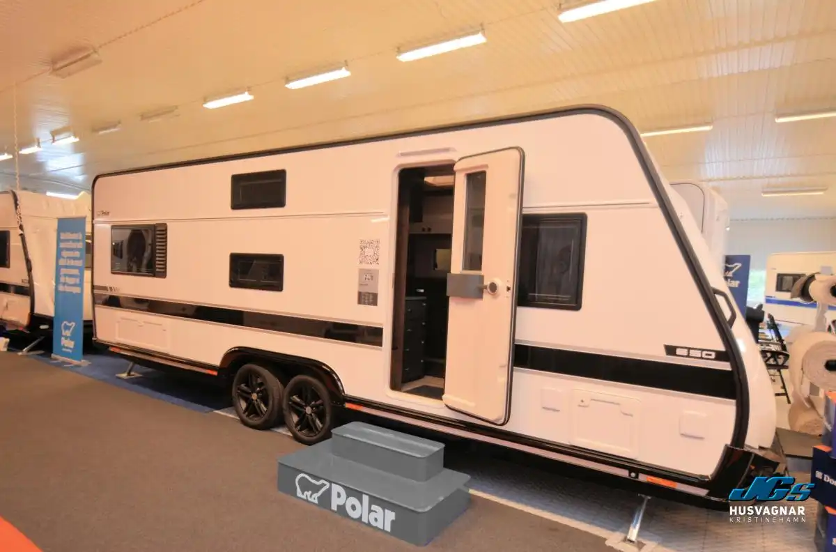 Polar Blackline 650 FDC — Husvagn
