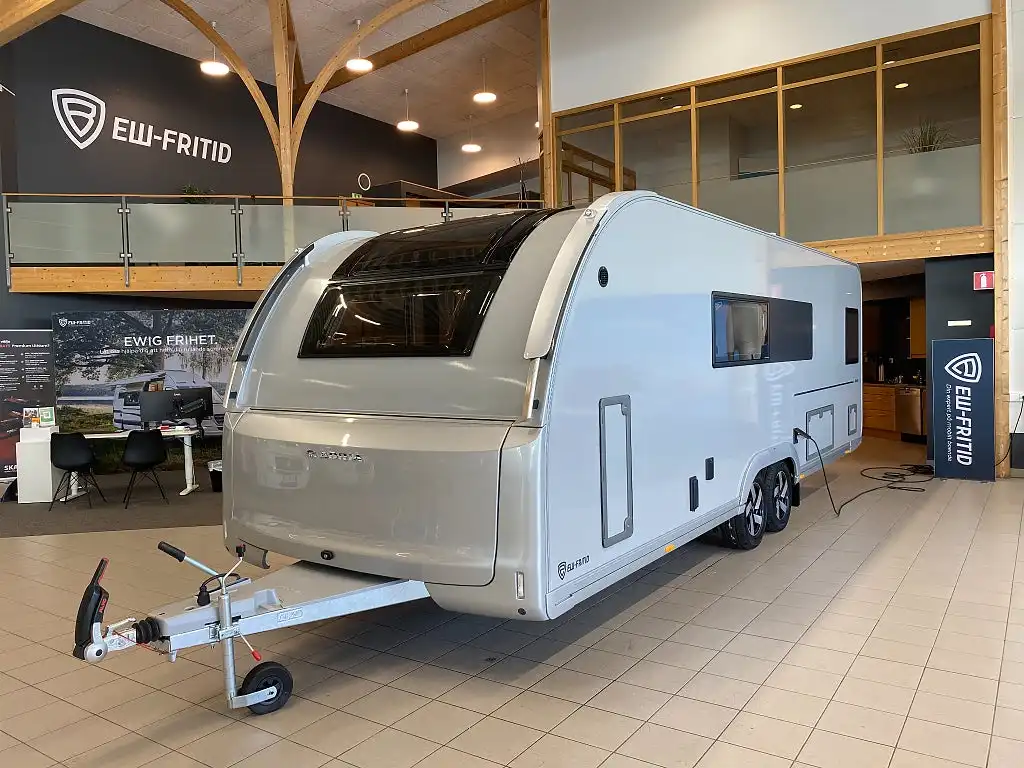 Adria ALPINA 663 HT — Husvagn