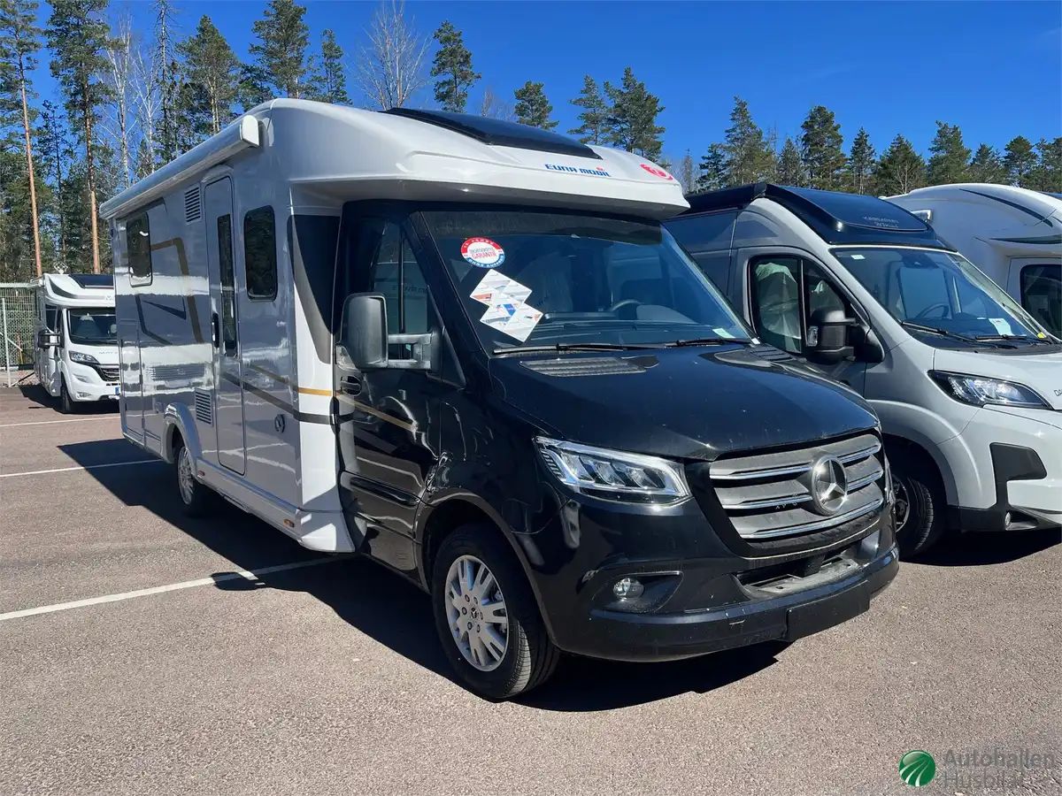 Eura Mobil Profila T 726 QF MB — Halvintegrerad