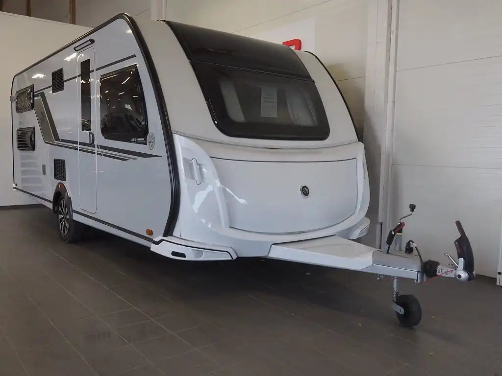Knaus Südwind 590 UK Scandinavian Selection DEMOUTFÖRSÄLJING 2559:-/må — Husvagn