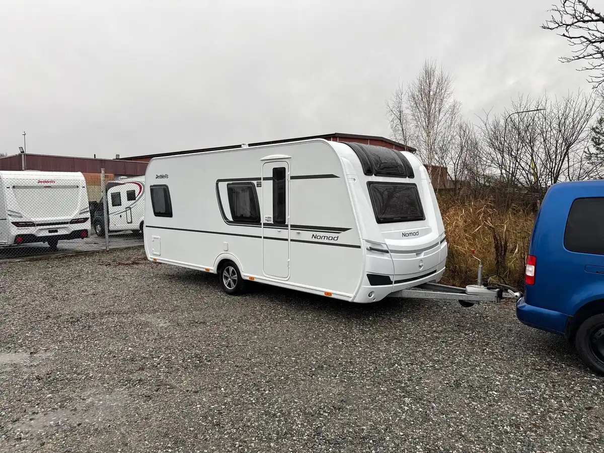 Dethleffs Nomad 490 BLF — Husvagn