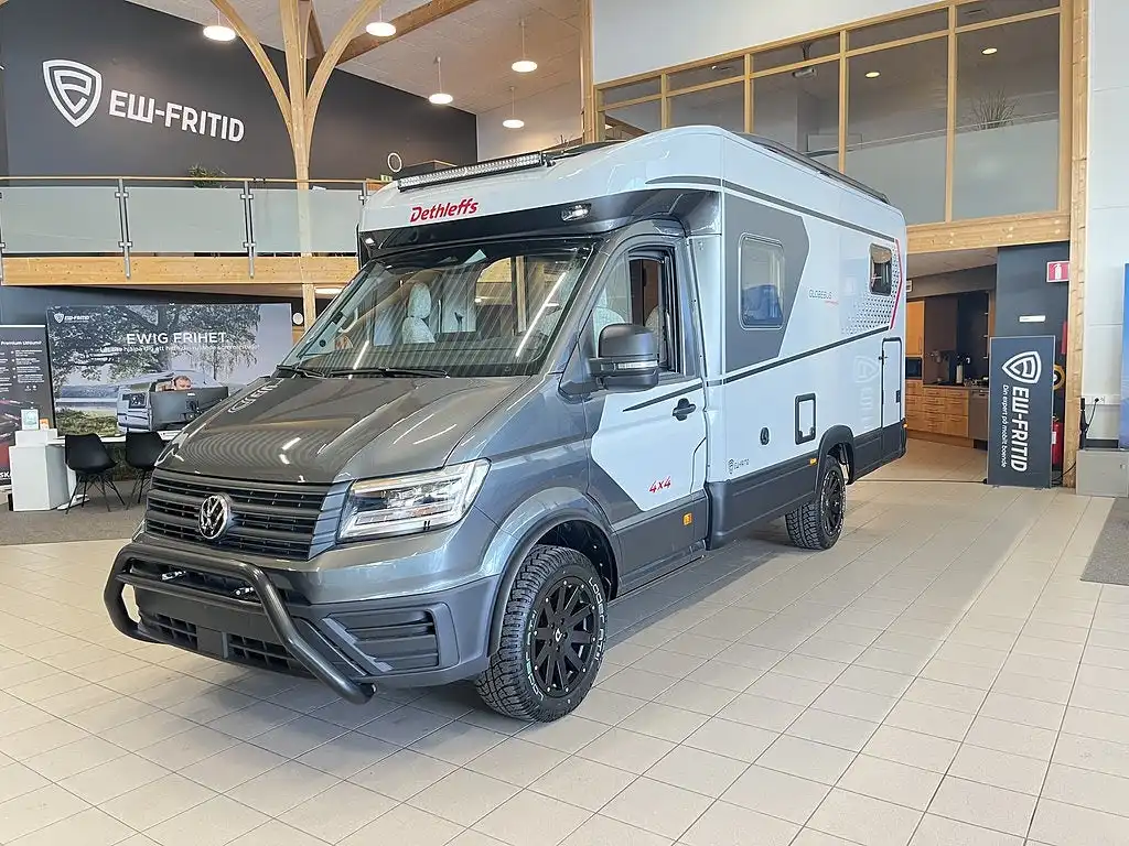 Dethleffs GLOBEBUS PERFORMANCE 4X4 T46 — Halvintegrerad