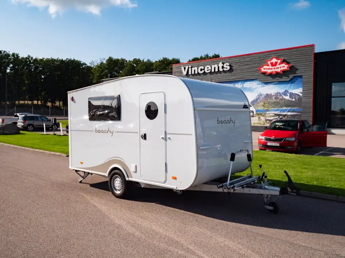 Hobby-BEACHY 420 *Solcell *En ägare *950kg-(2022) — Husvagn