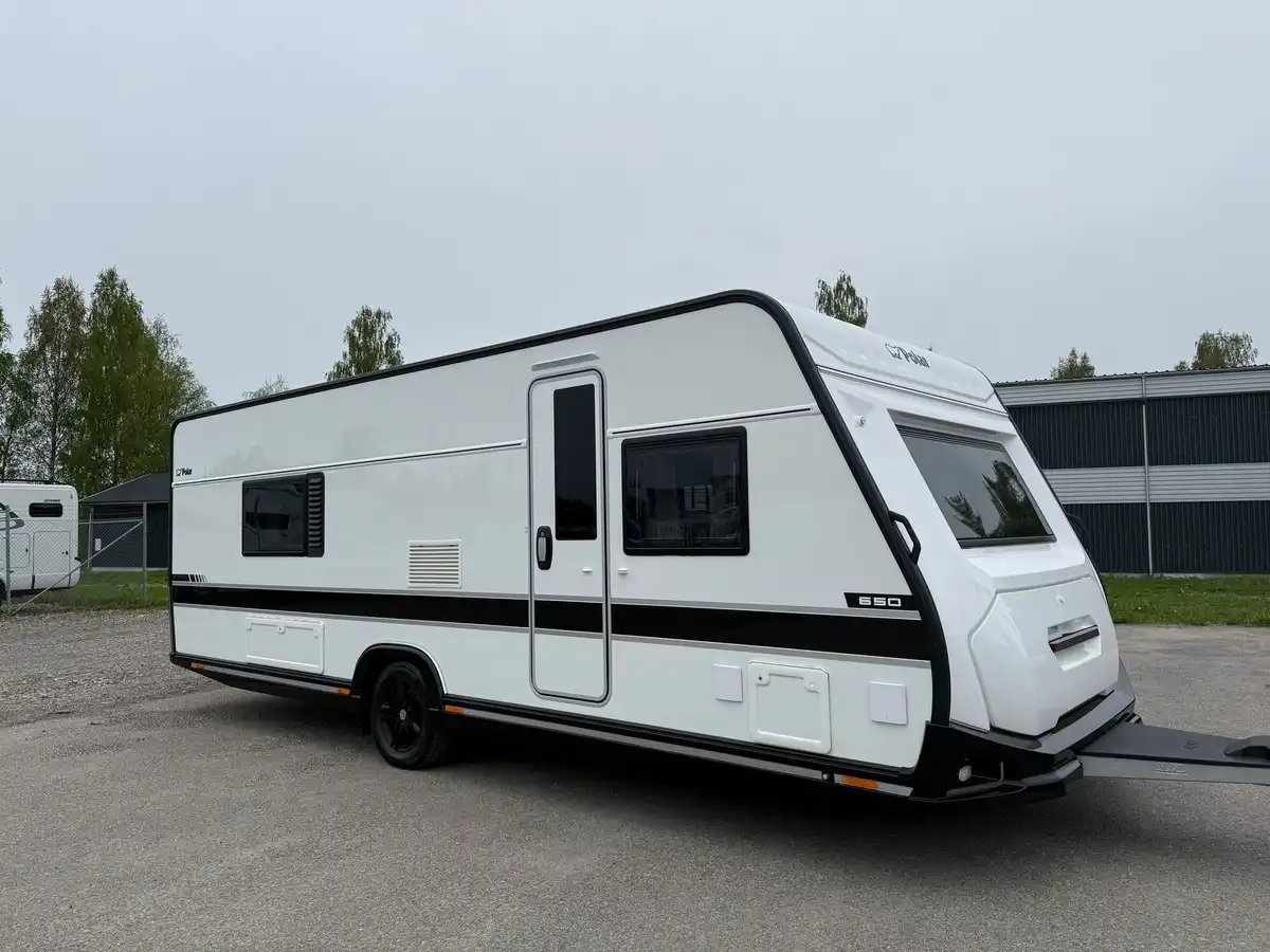 Polar Blackline 650 BSA — Husvagn