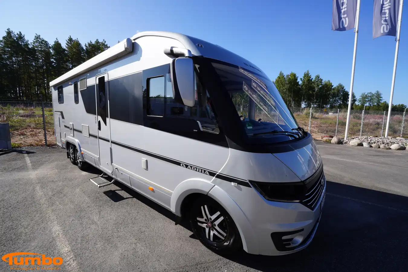 Adria - SONIC SUPREME I 810SC 177hk Hydraulben Solcell — Helintegrerad