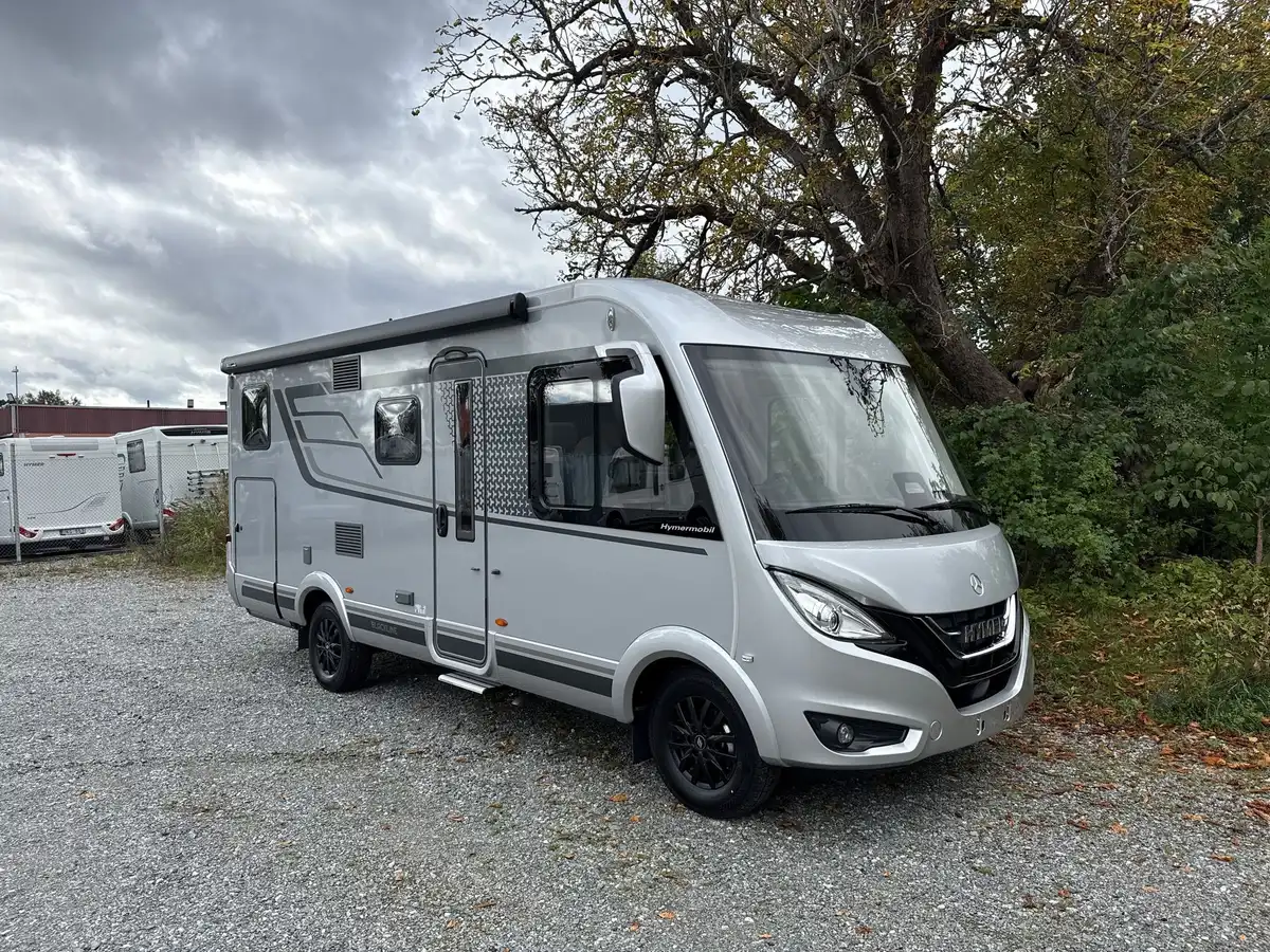 HYMER B-MC I 580 BlackLine — Helintegrerad