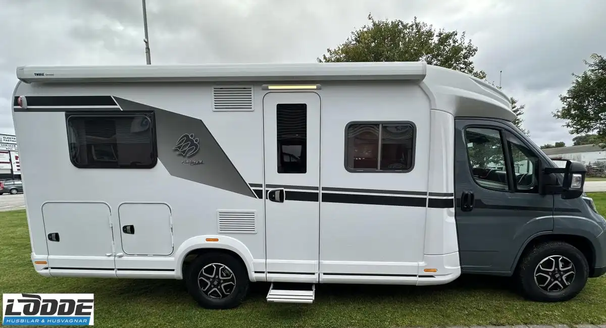 Knaus L!VE TI PLATINUM SELECTION 650 MF — Halvintegrerad
