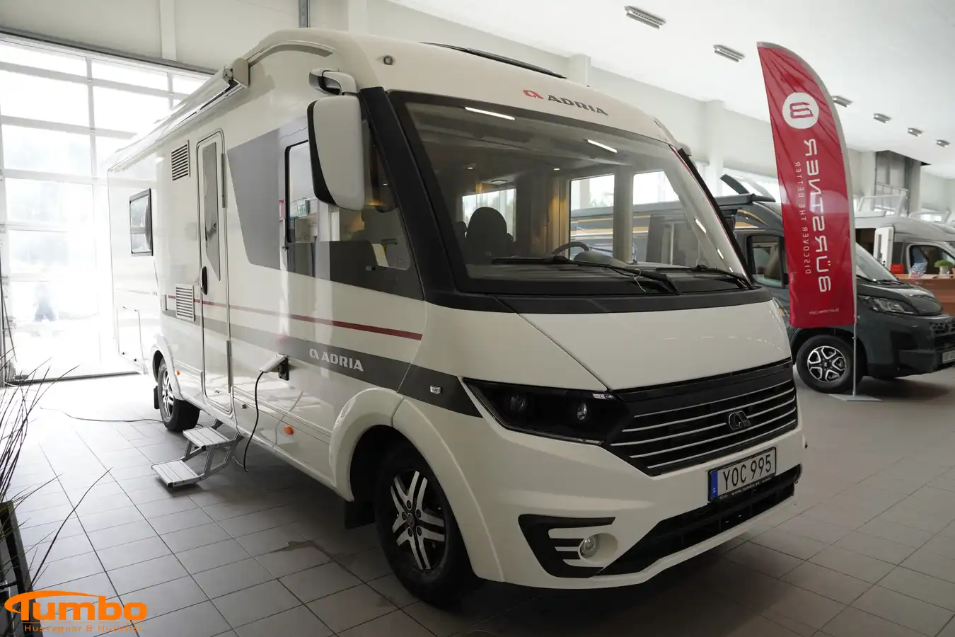 Adria - SONIC I 700 SLT Automat Hydrauliska stödben 2XAC Dragkrok — Helintegrerad